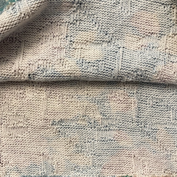 Objects Dart floral long sleeve top 🎄 - Picture 4 of 5